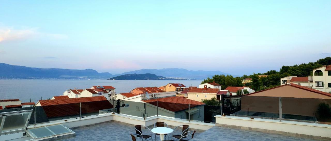 Villa Freya - vacation house Slatine Extérieur photo